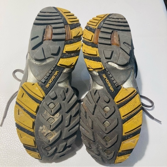 VASQUE  Sz 8.5 W or 7 M Grey Lace Up Sneakers - Picture 7 of 12